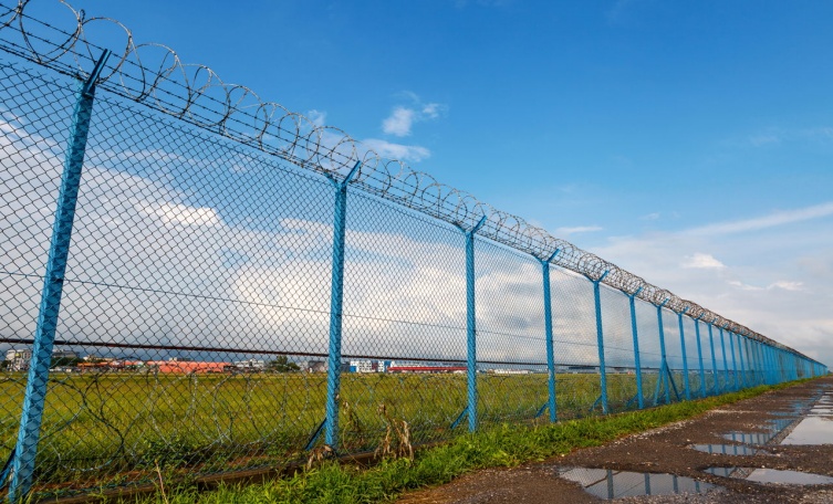 Barbed Wire - High Strength and Sturdy Barbed Wire Mesh | Mclassic Metal