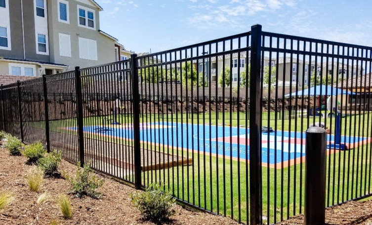 Garden Steel Picket Fences | Rust-Resistant