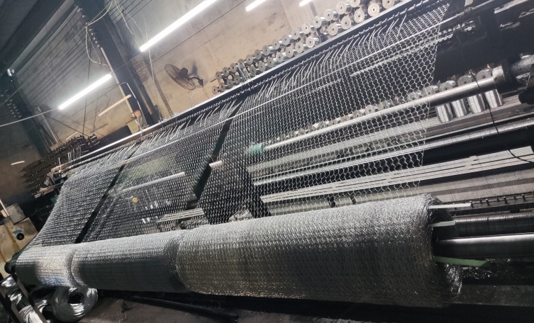 Chicken Wire Mesh – Galvanized Hexagonal Wire Mesh for Poultry