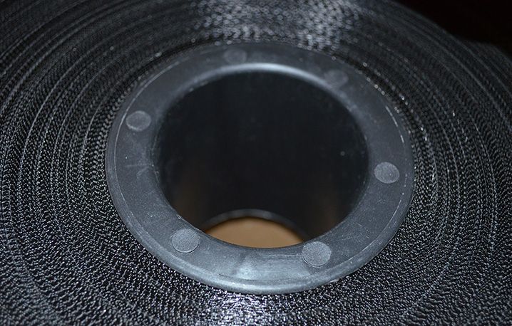 Epoxy coated wire mesh features