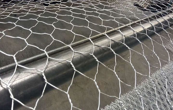Hexagonal Wire Mesh Features
