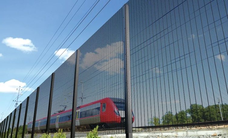 Anti-Climb Fence - Critical Fence Solution